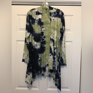 EUC shades of blue green and white tie dye cardigan size large